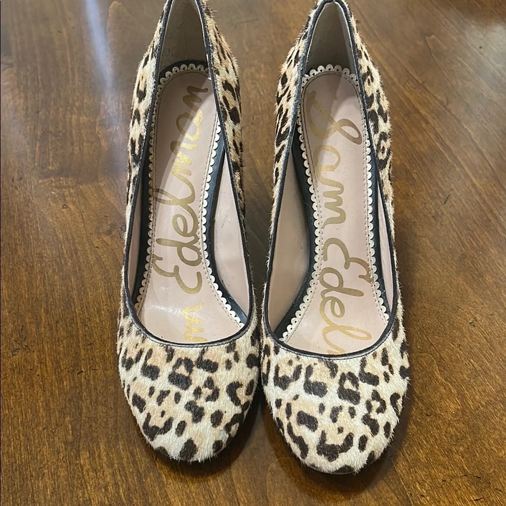 Sam Edelman Brown and Tan Heels - Picture 1 of 9